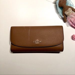 COACH Pebbled Leather Checkbook Wallet Clutch